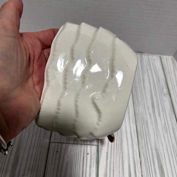 Inarco Japan E-436 ceramic girl with basket planter Cleveland Ohio - Picture 4 of 9